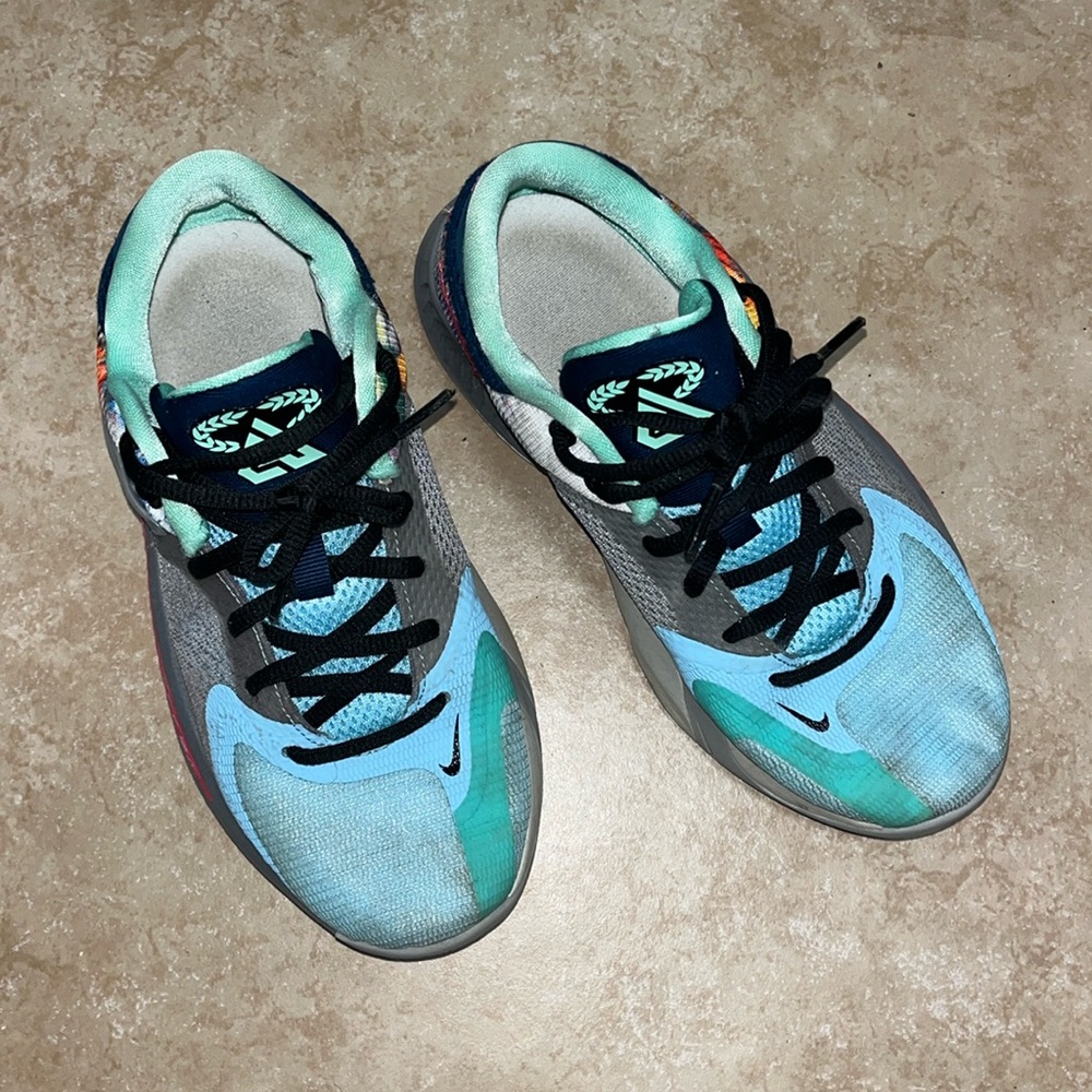 Boys sneakers